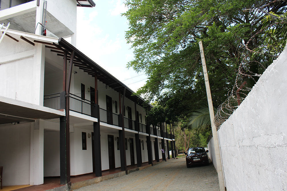 Samwill Holiday Resort Kataragama Kültér fotó