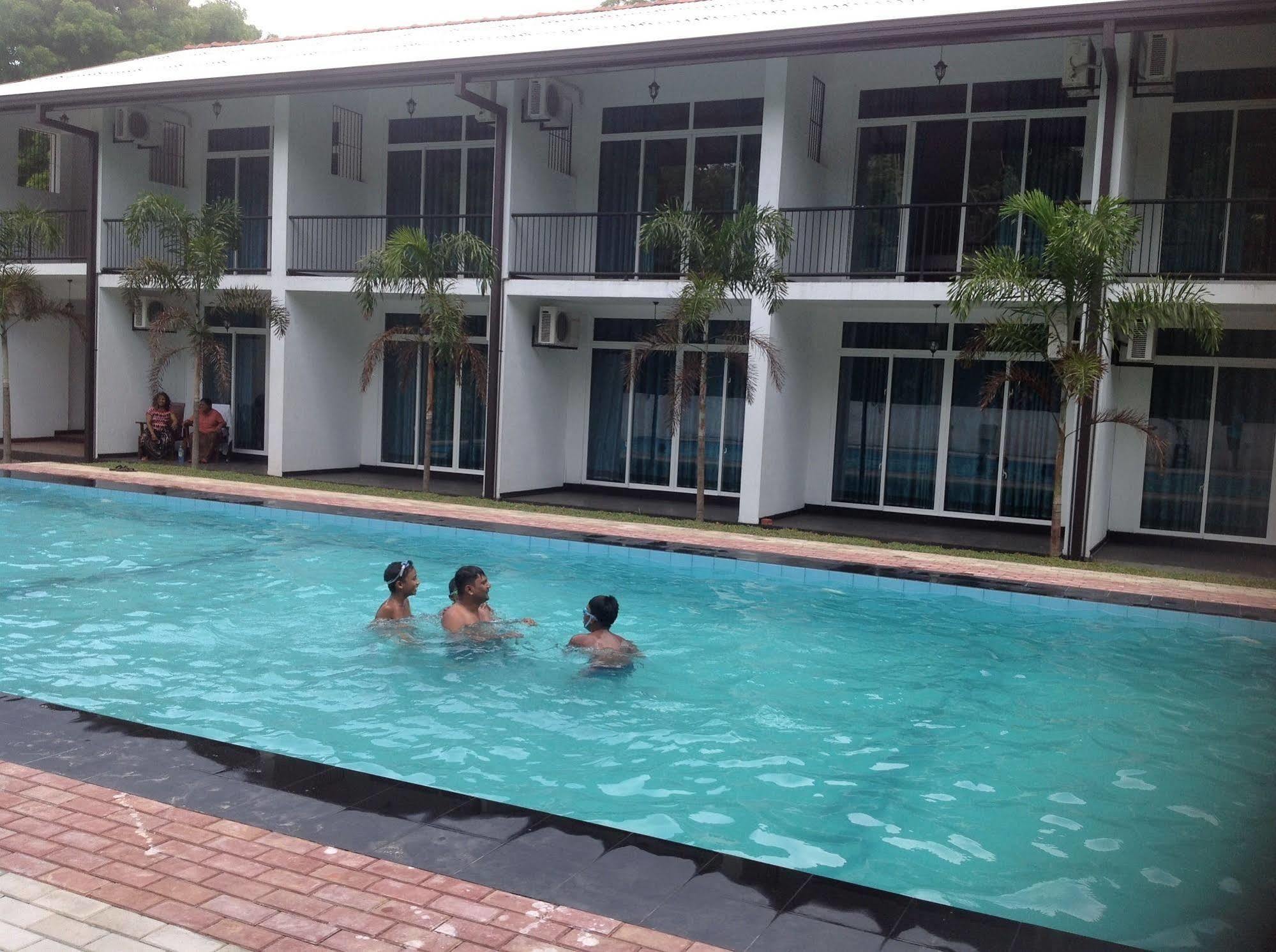 Samwill Holiday Resort Kataragama Kültér fotó